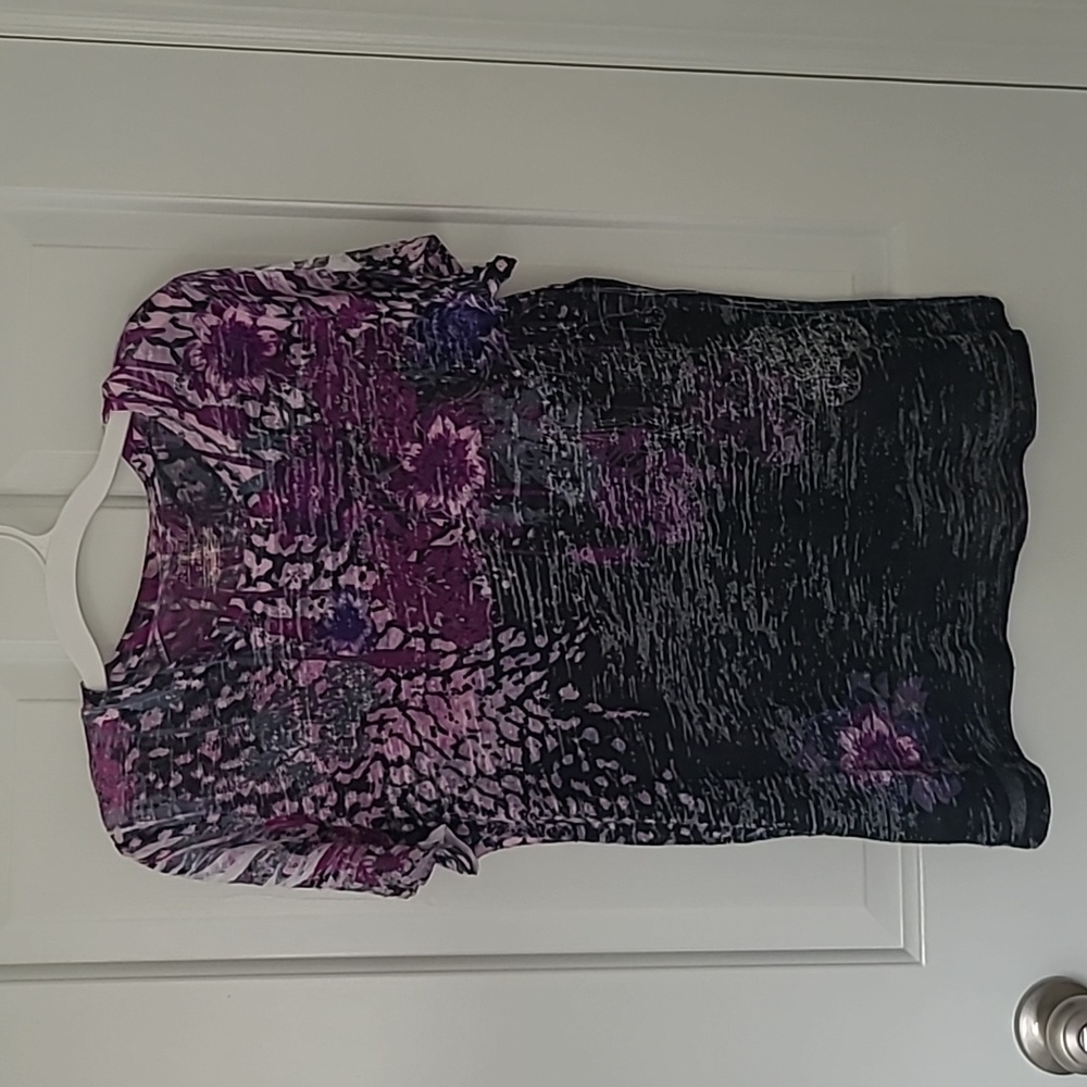 Lane Bryant Tee Shirt. Size 14/16